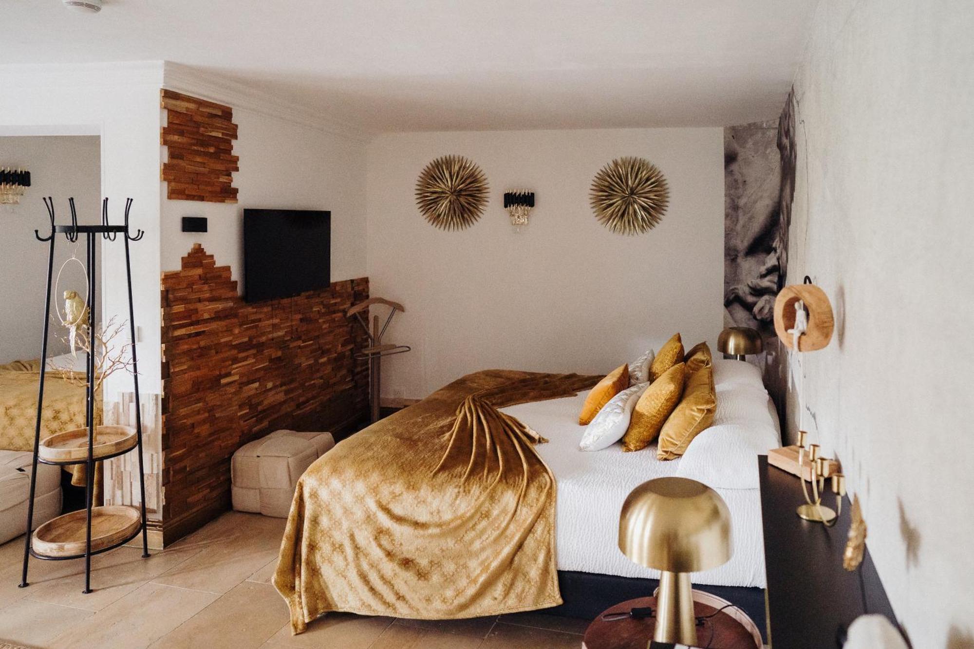 Le Confidentiel Hotel & Spa Saint-Raphaël 外观 照片