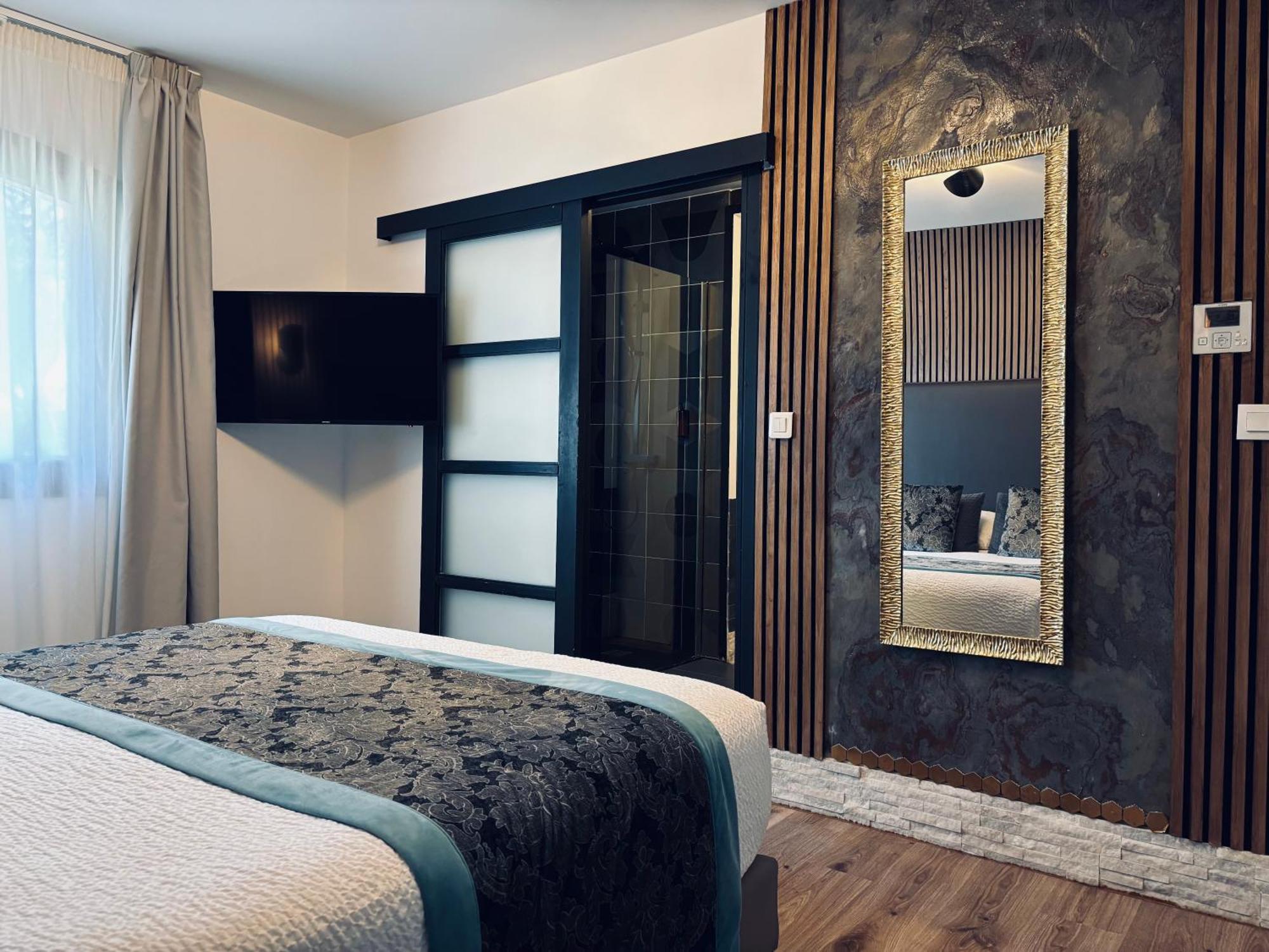 Le Confidentiel Hotel & Spa Saint-Raphaël 外观 照片